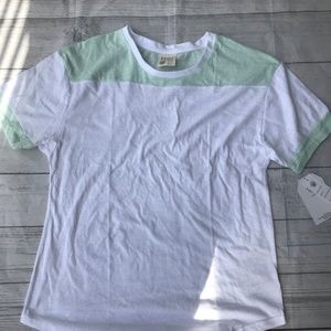 New Exist Shirt Size XL Green T Shirt